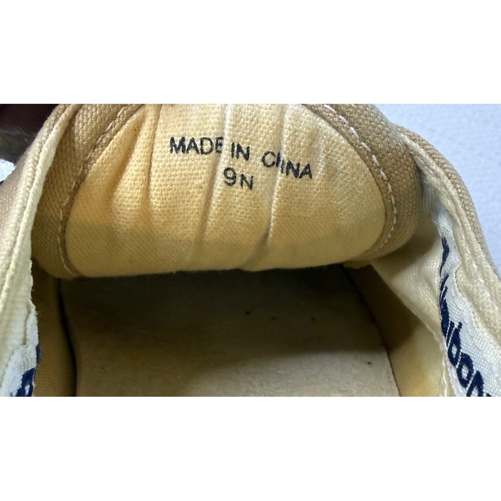 Liz Claiborne Tan Canvas Sneakers 9N Minimalist Casual Cottagecore - Picture 3 of 5
